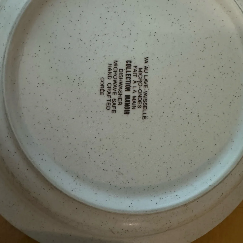 Stoneware Dinner Bowls in Cream with Brown Rim and Scenic Motif